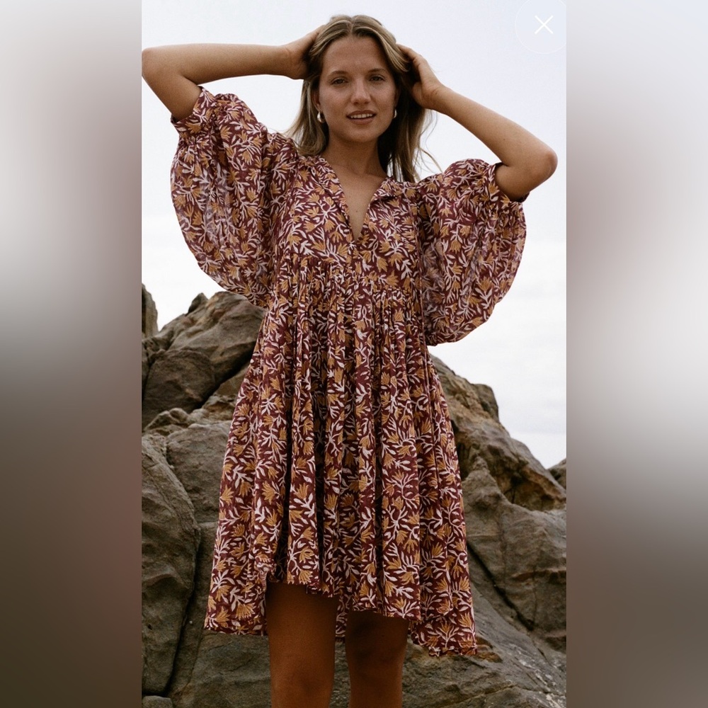 Daughters of India Krya mini in sumac. Never worn, tags on XS